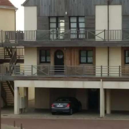 Appartement La Naturelle 119 *